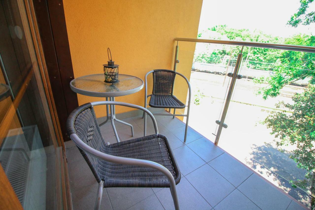 Jagiellońska - Apartament Pomarańczowy Oraz Zielony Apartament *